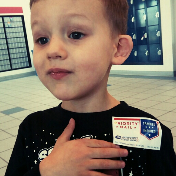 Meet your Poshers, Rhonda and Randy - Picture 3 of 4